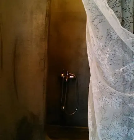 Aperanto Galazio Skopelos