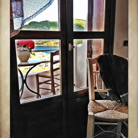 Aperanto Galazio Skopelos stad