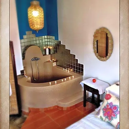 Aperanto Galazio Hotell