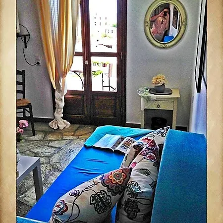 Aperanto Galazio Skopelos stad