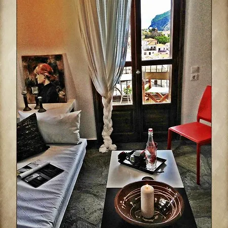 Aperanto Galazio 2* Skopelos stad