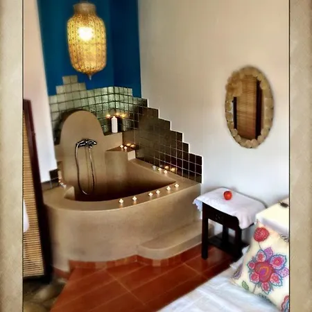 Aperanto Galazio Hotell 2*