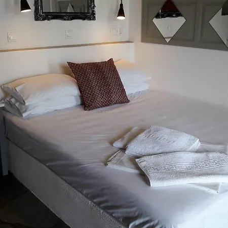 Aperanto Galazio Hotell