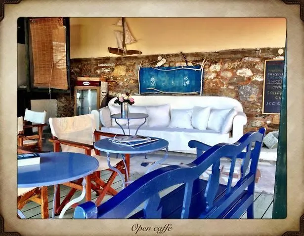 Aperanto Galazio מלון